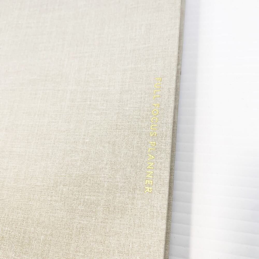 Full Focus Planner Michael Hyatt Journal Hardcover Quarterly Beige 9x6" UNUSED - Picture 3 of 7
